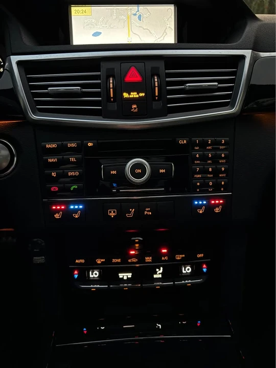 2010 Mercedes-Benz W212 E-Class - Image 14 of 15