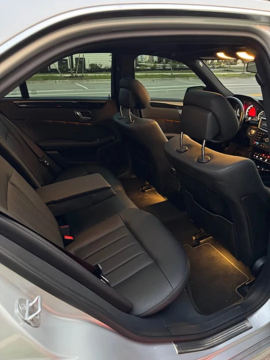 2010 Mercedes-Benz W212 E-Class - Image 10 of 15