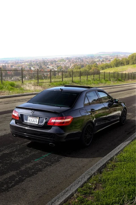 2010 Mercedes-Benz W212 E-Class - Image 2 of 5