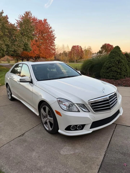 2010 Mercedes-Benz W212 E-Class - Image 4 of 9