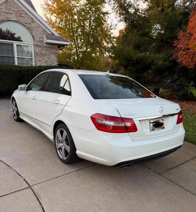 2010 Mercedes-Benz W212 E-Class - Image 5 of 9