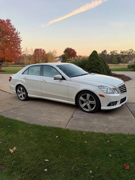 2010 Mercedes-Benz W212 E-Class - Image 2 of 9