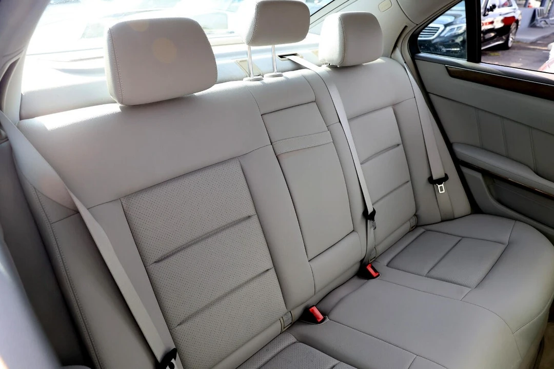 2010 Mercedes-Benz W212 E-Class - Image 14 of 21
