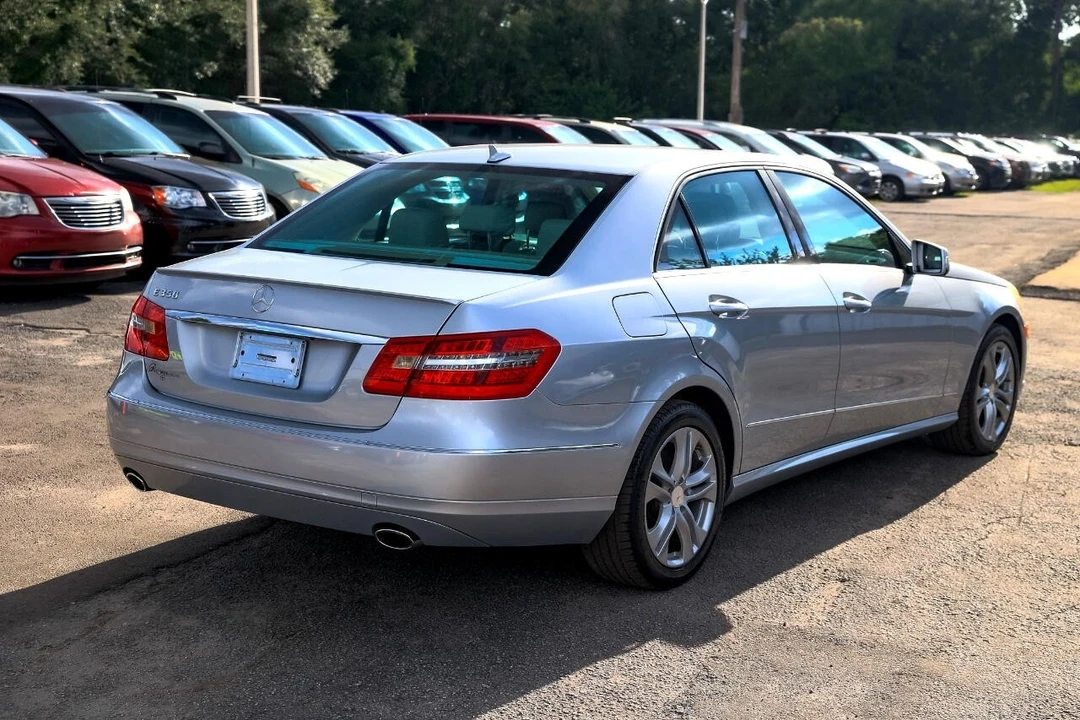 2010 Mercedes-Benz W212 E-Class - Image 11 of 21