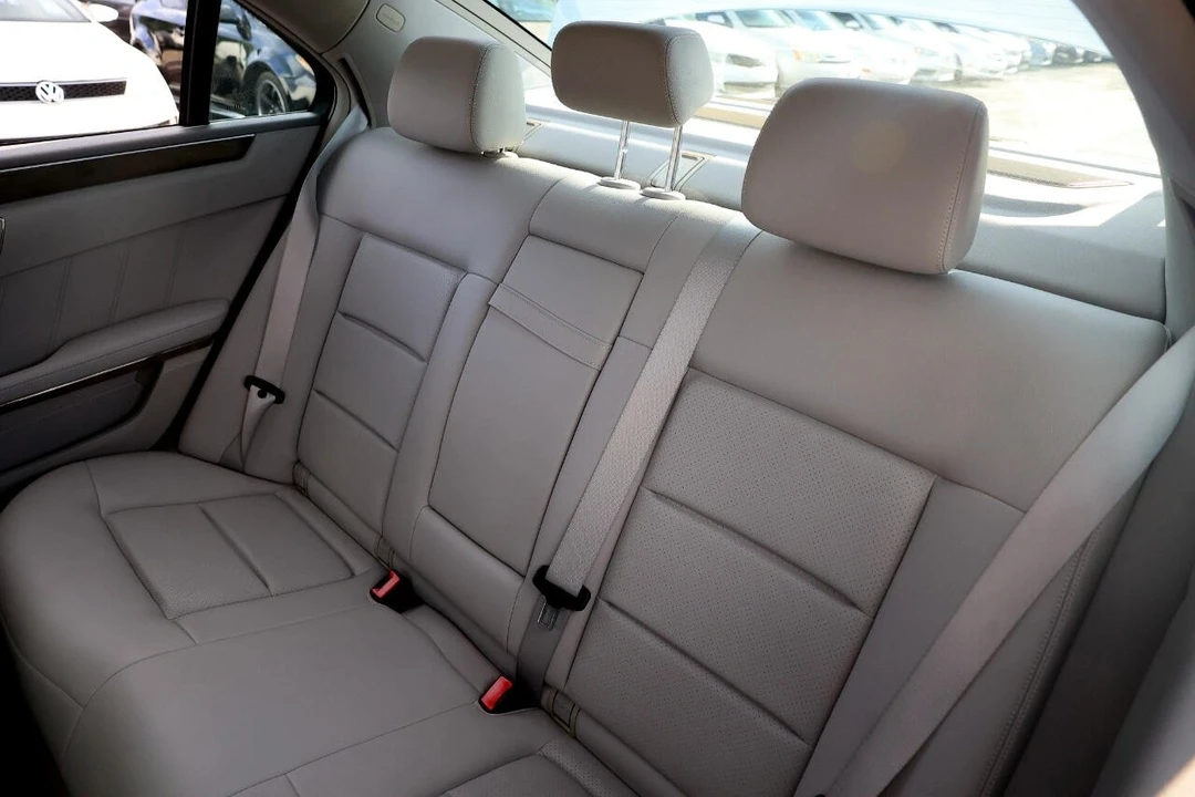 2010 Mercedes-Benz W212 E-Class - Image 8 of 21