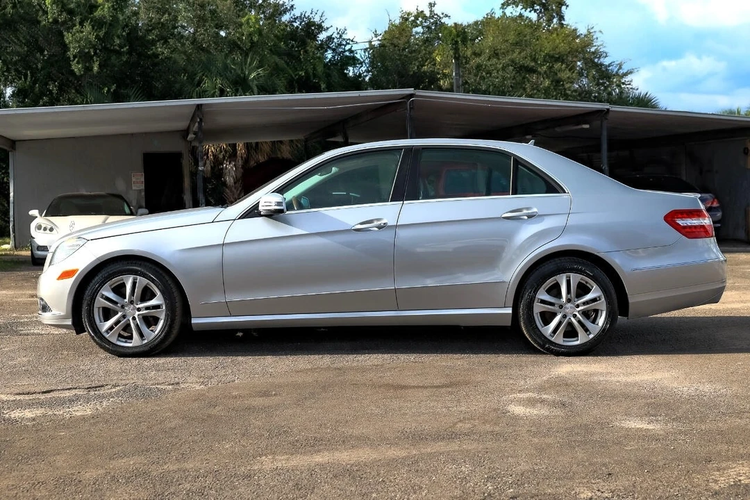 2010 Mercedes-Benz W212 E-Class - Image 3 of 21