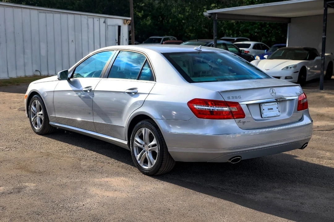 2010 Mercedes-Benz W212 E-Class - Image 5 of 21