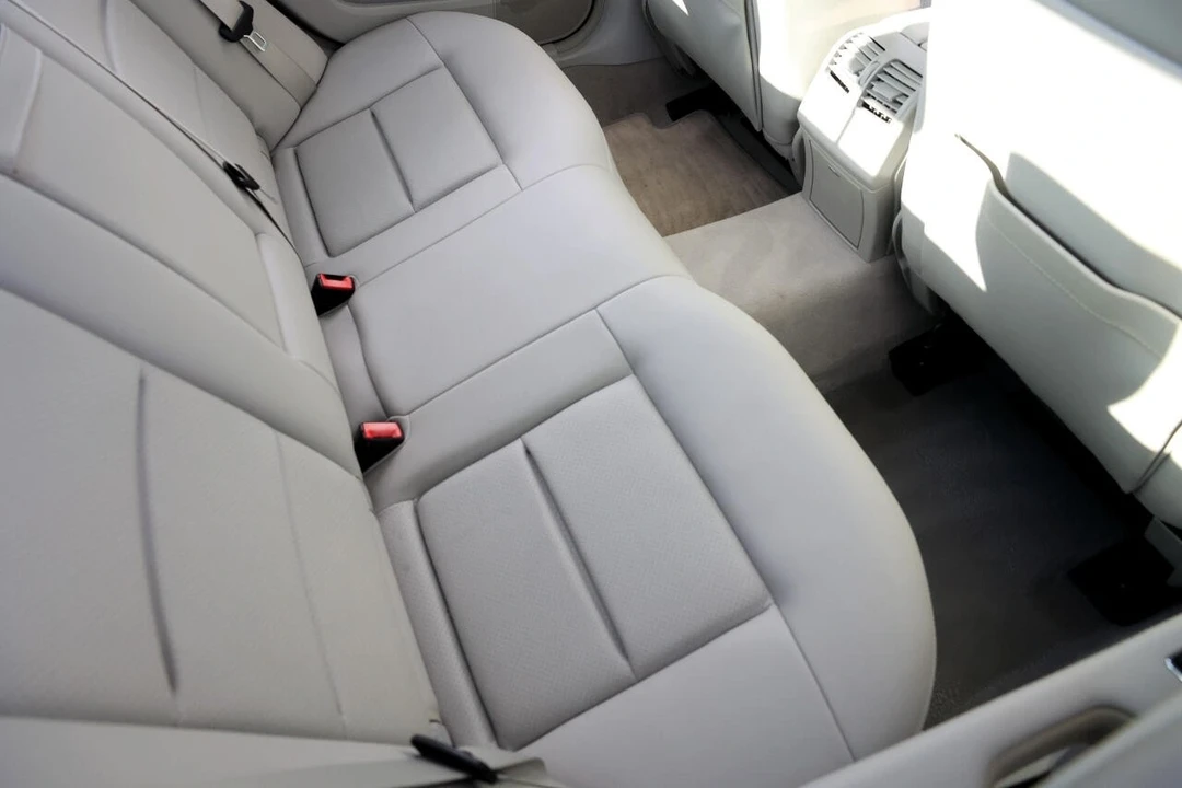 2010 Mercedes-Benz W212 E-Class - Image 12 of 21