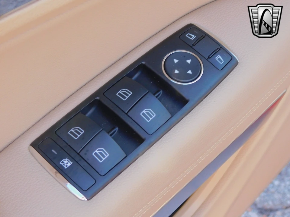 2010 Mercedes-Benz W212 E-Class - Image 19 of 21
