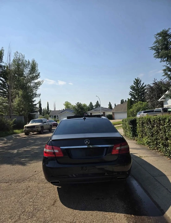 2010 Mercedes-Benz W212 E-Class - Image 2 of 18