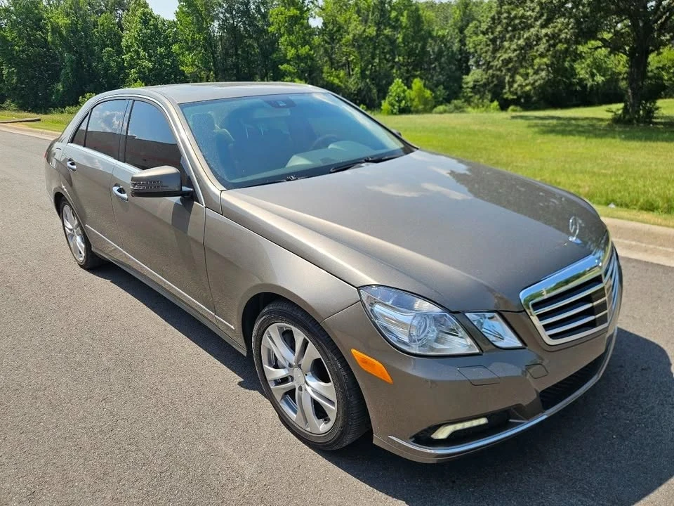 2010 Mercedes-Benz W212 E-Class - Image 2 of 15