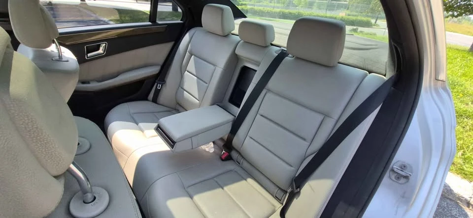 2010 Mercedes-Benz W212 E-Class - Image 9 of 11