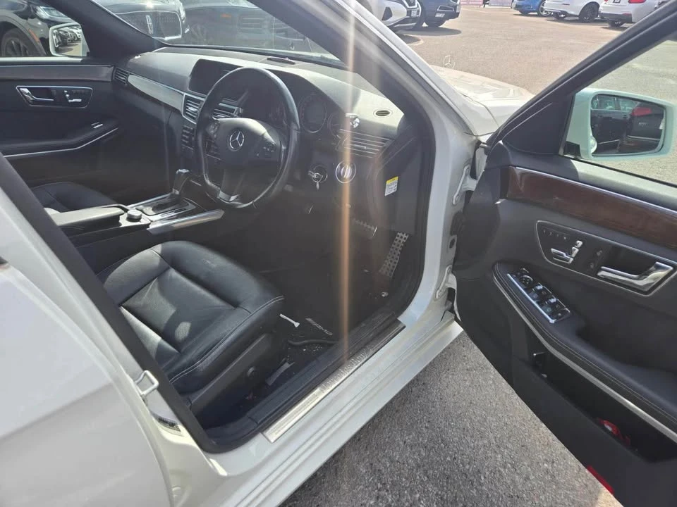 2010 Mercedes-Benz W212 E-Class - Image 7 of 14