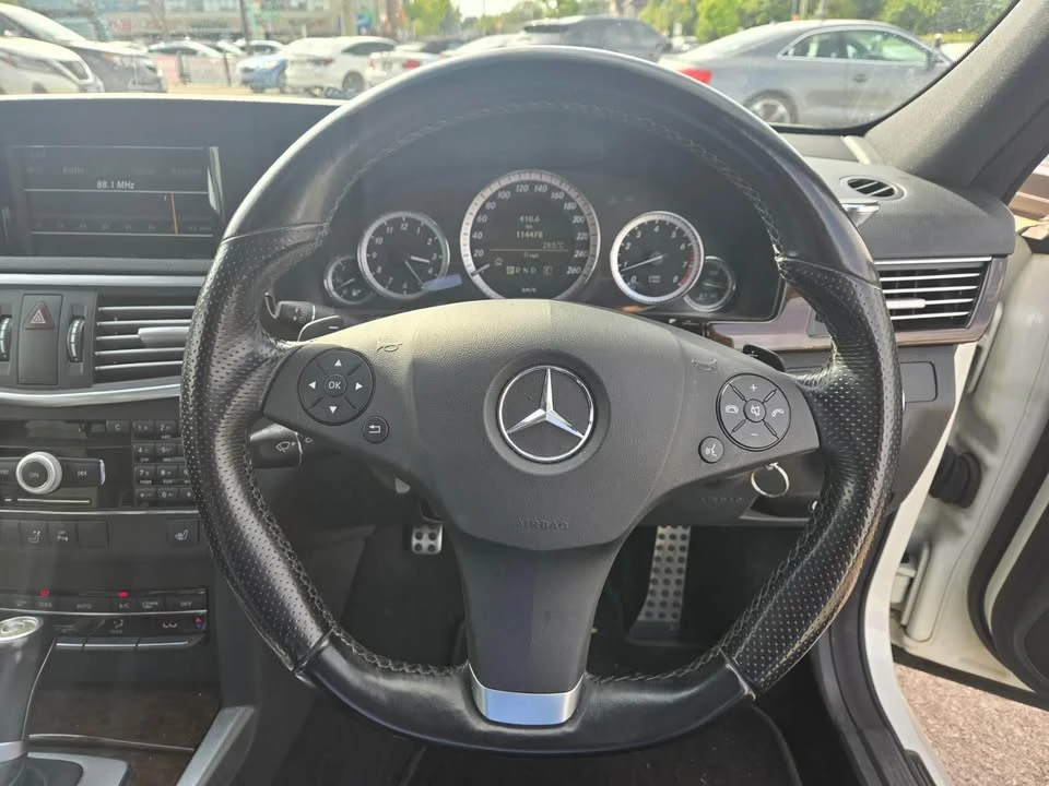 2010 Mercedes-Benz W212 E-Class - Image 9 of 14