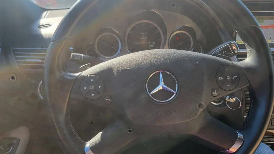 2010 Mercedes-Benz W212 E-Class - Image 7 of 20