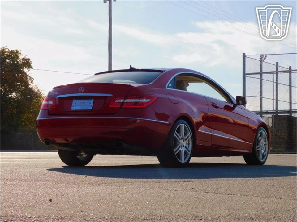 2010 Mercedes-Benz W212 E-Class - Image 26 of 31