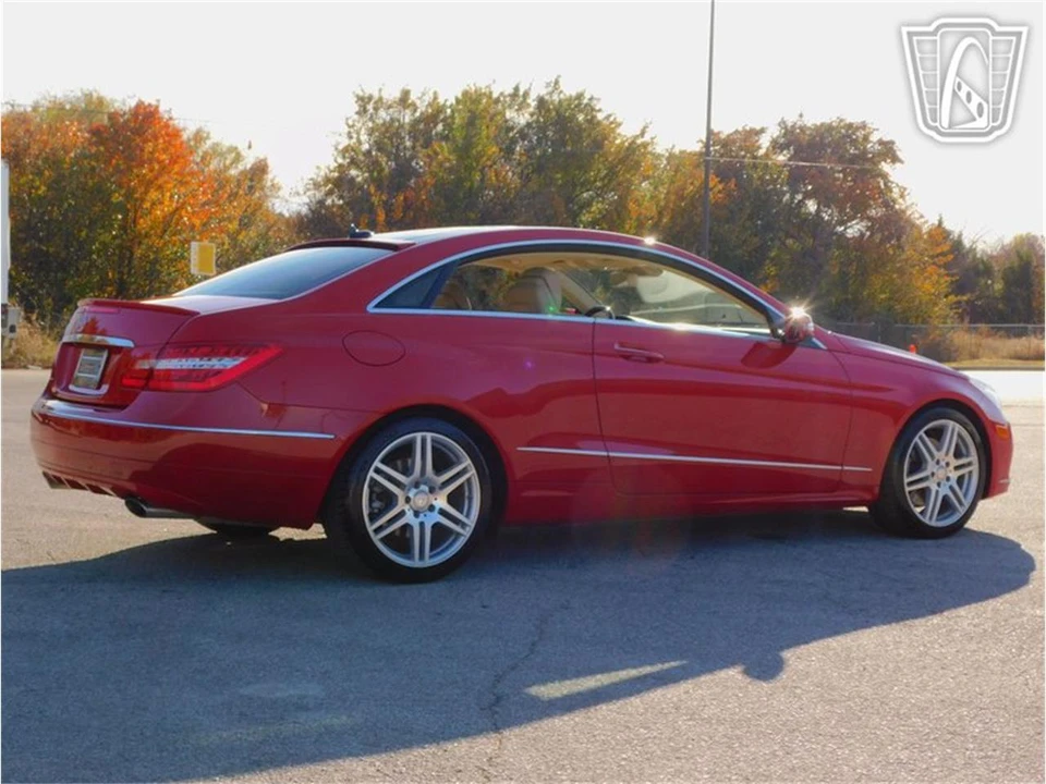 2010 Mercedes-Benz W212 E-Class - Image 28 of 31