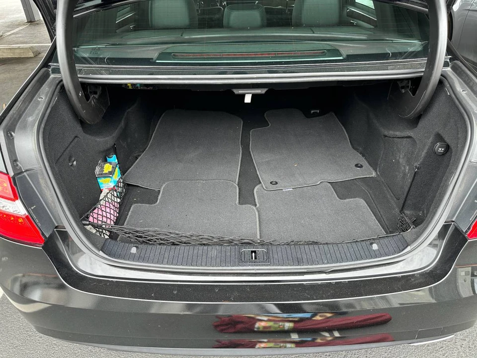 2010 Mercedes-Benz W212 E-Class - Image 11 of 11