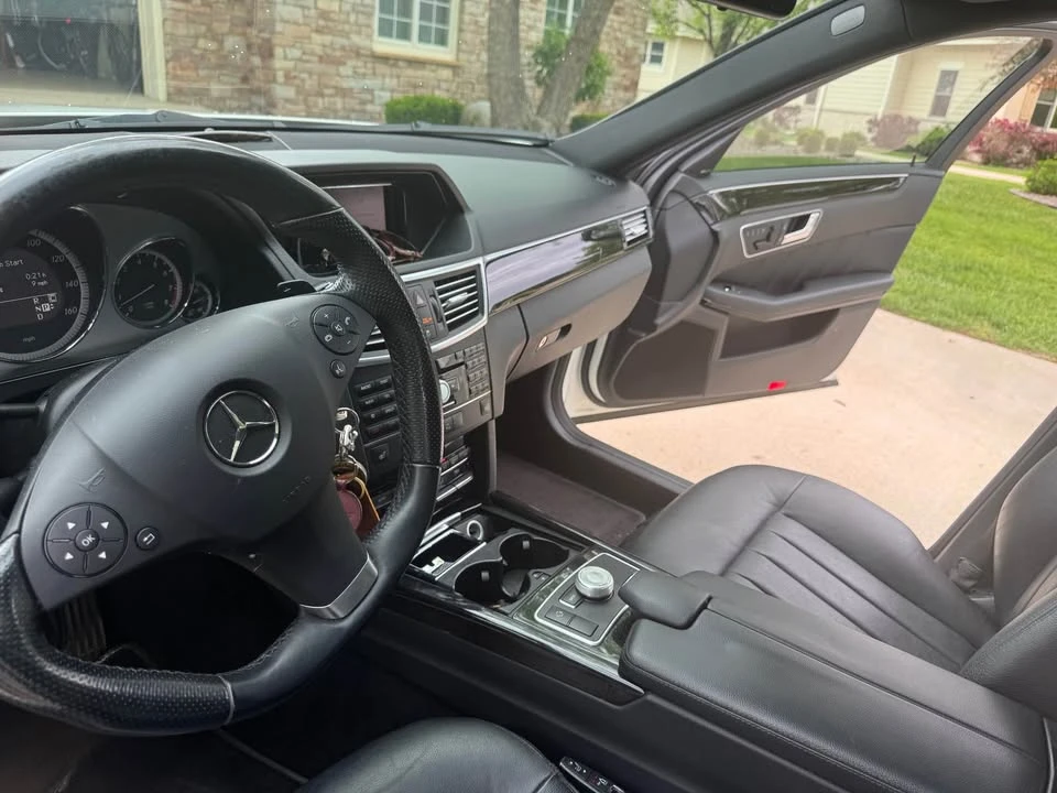 2010 Mercedes-Benz W212 E-Class - Image 5 of 8