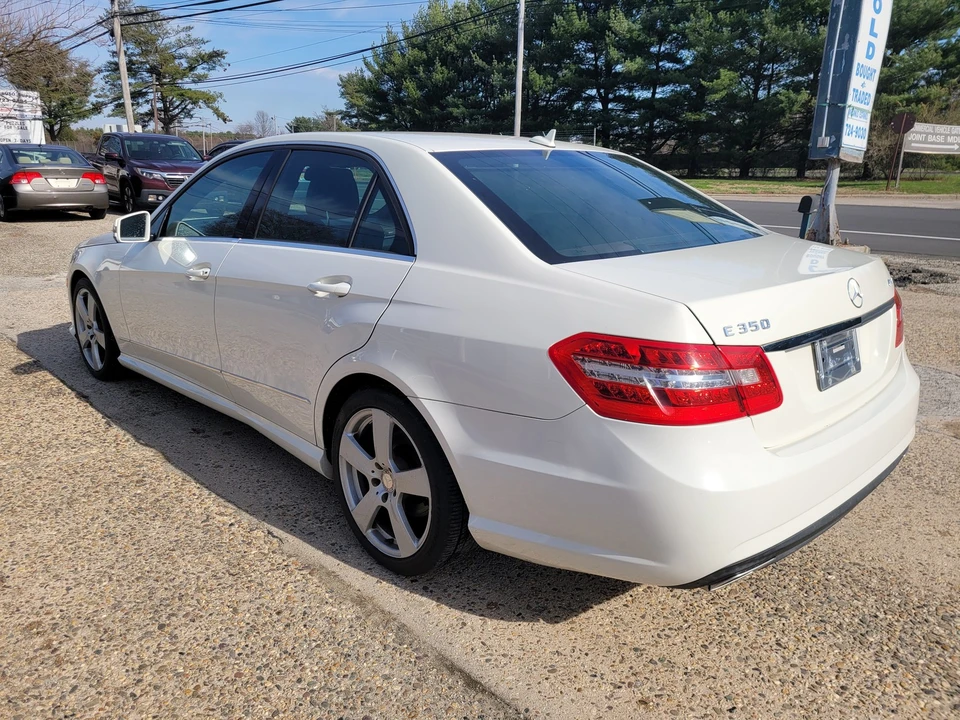 2010 Mercedes-Benz W212 E-Class - Image 3 of 21