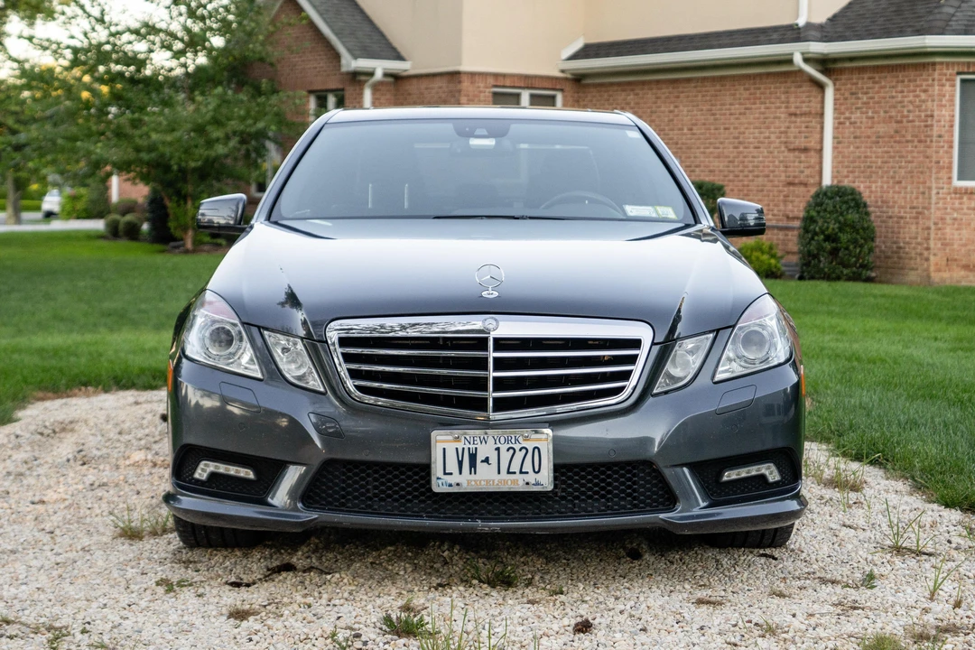 2010 Mercedes-Benz W212 E-Class - Image 2 of 31
