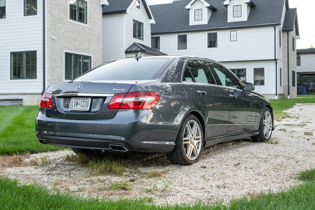 2010 Mercedes-Benz W212 E-Class - Image 8 of 31