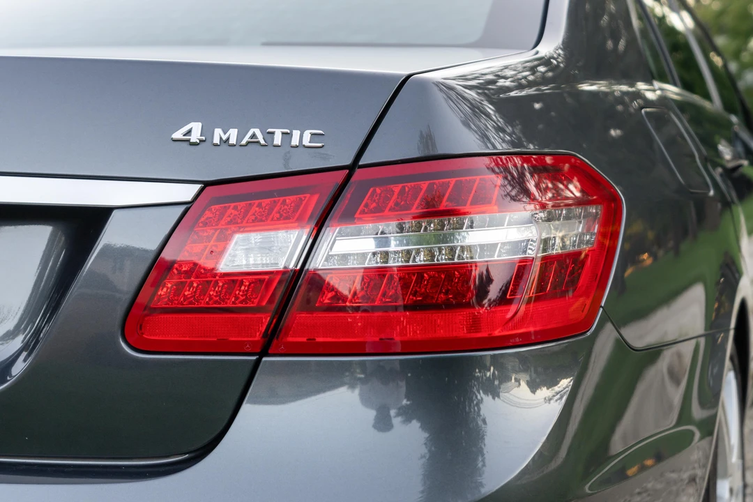 2010 Mercedes-Benz W212 E-Class - Image 23 of 31