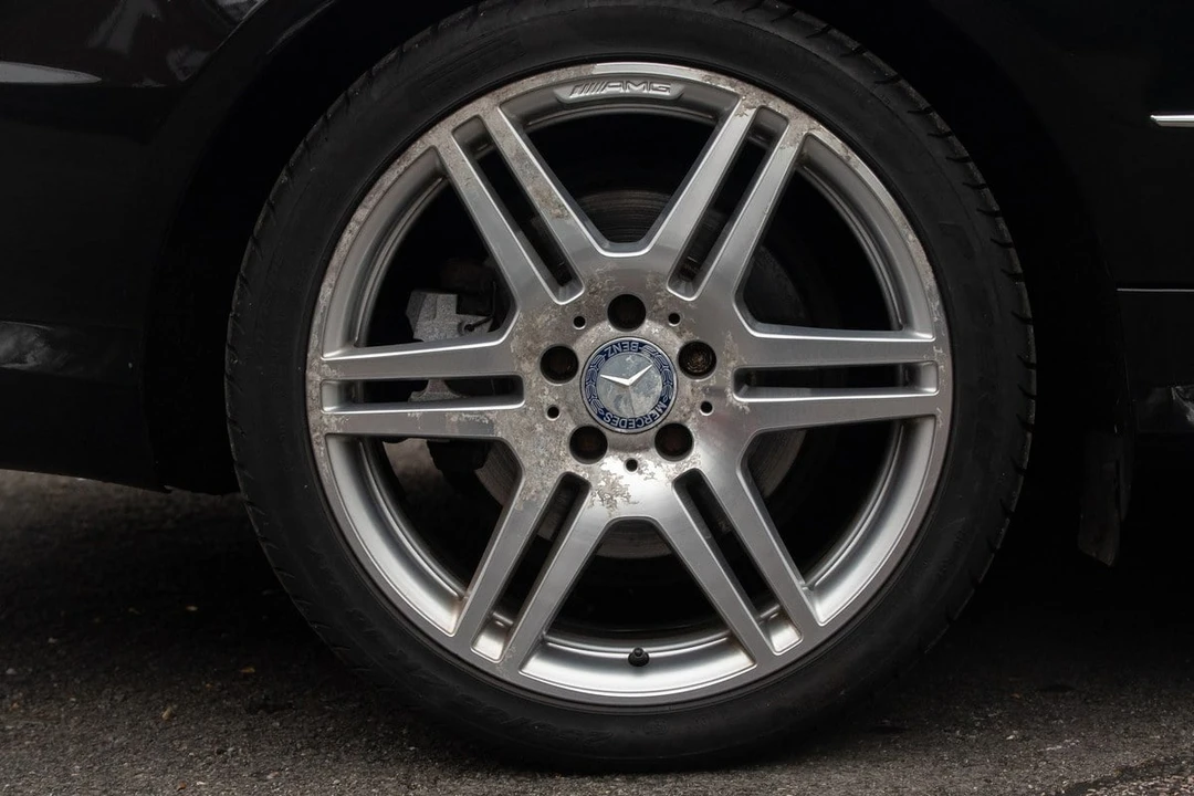 2010 Mercedes-Benz W212 E-Class - Image 16 of 30