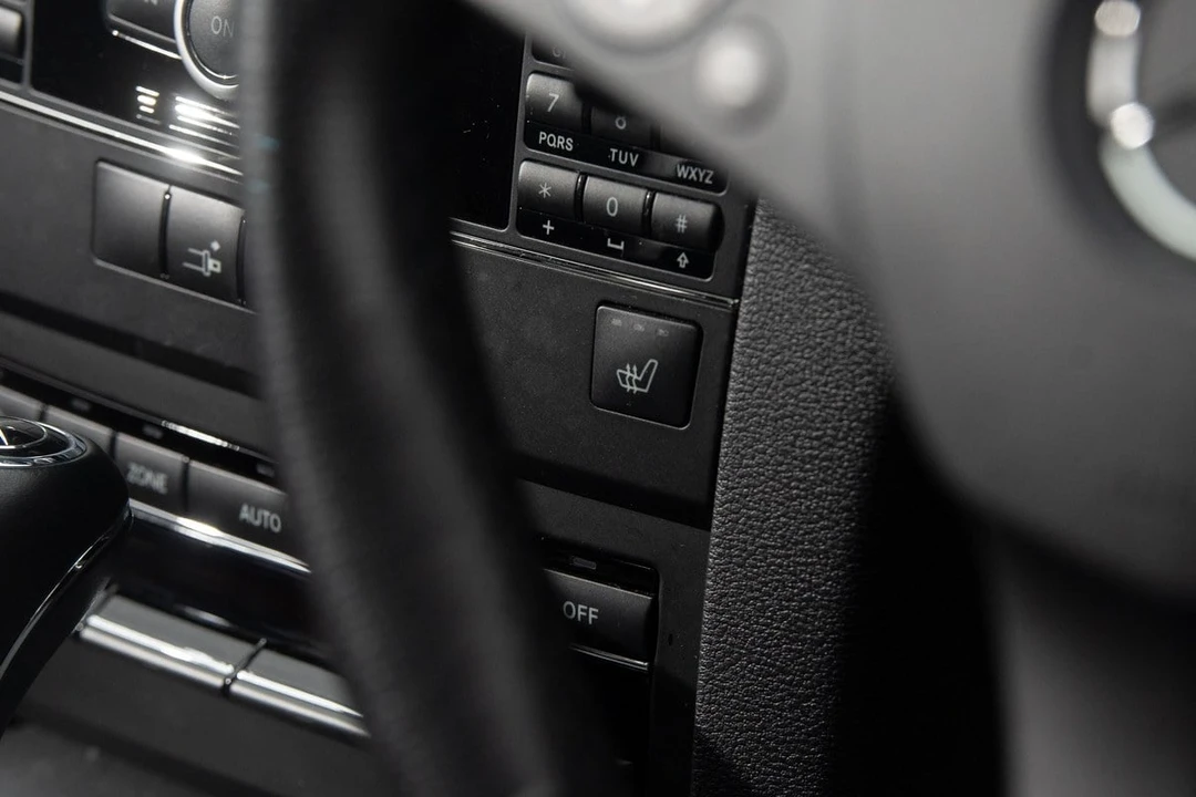 2010 Mercedes-Benz W212 E-Class - Image 27 of 30