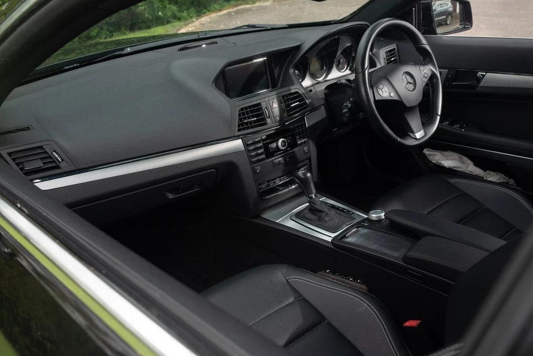 2010 Mercedes-Benz W212 E-Class - Image 4 of 30