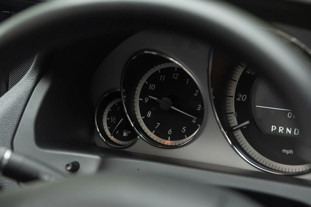 2010 Mercedes-Benz W212 E-Class - Image 28 of 30