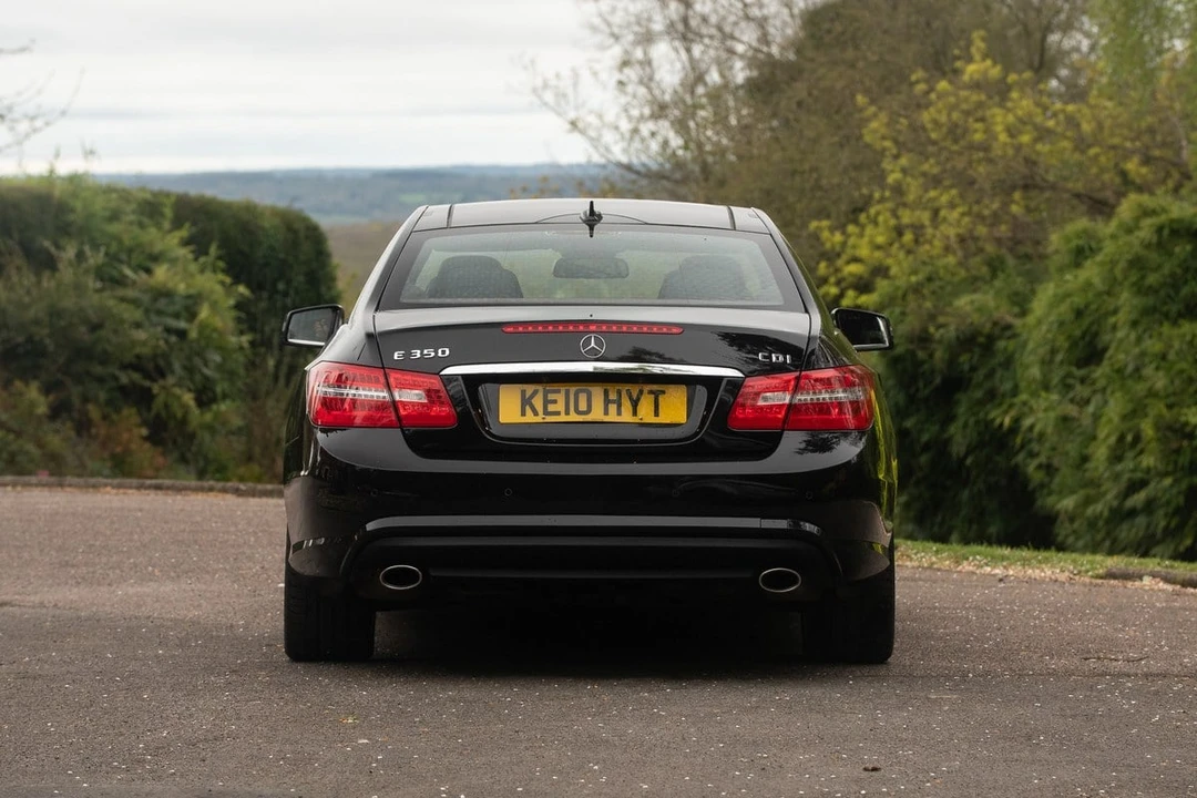 2010 Mercedes-Benz W212 E-Class - Image 13 of 30