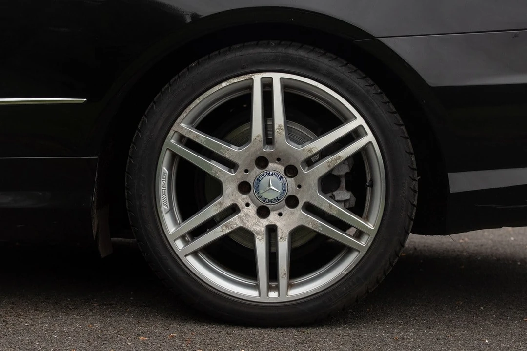 2010 Mercedes-Benz W212 E-Class - Image 14 of 30