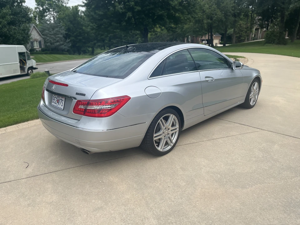 2010 Mercedes-Benz C207/A207 E-Class Coupe & Convertible - Image 8 of 31