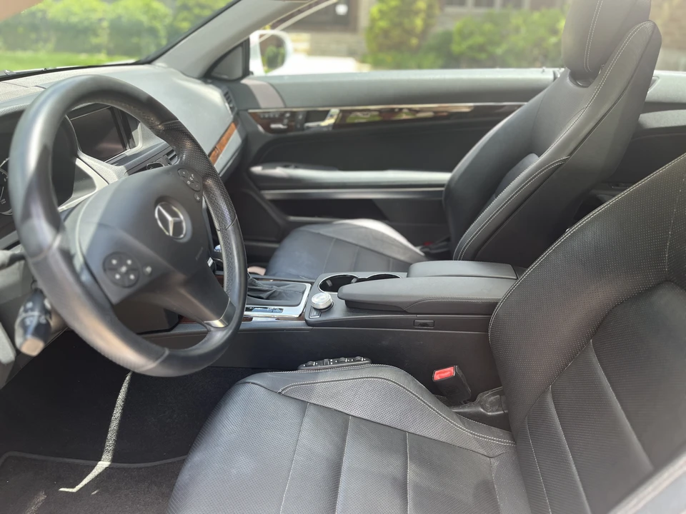 2010 Mercedes-Benz C207/A207 E-Class Coupe & Convertible - Image 21 of 31