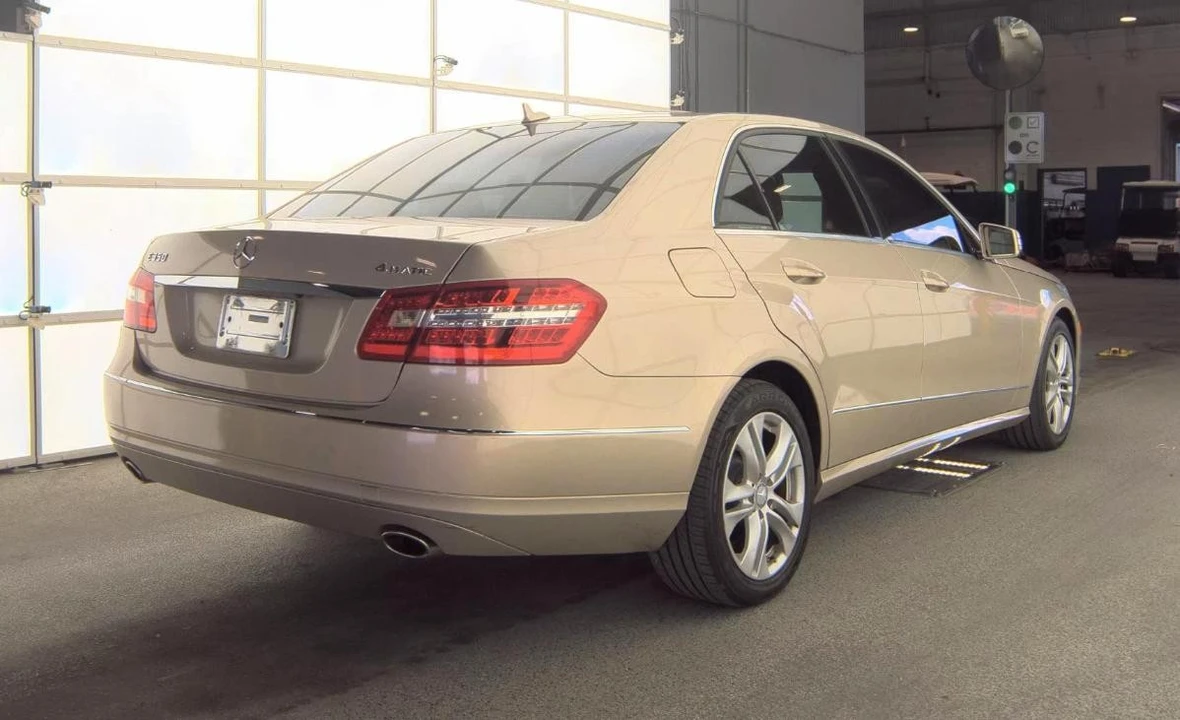 2010 Mercedes-Benz W212 E-Class - Image 4 of 11