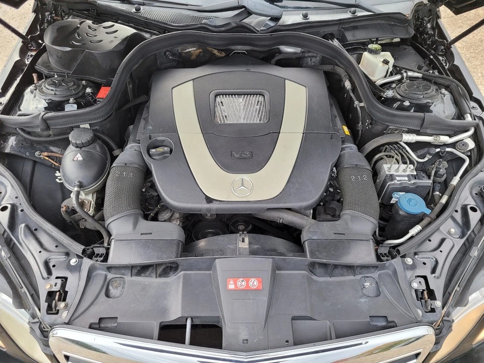 2010 Mercedes-Benz W212 E-Class - Image 10 of 21