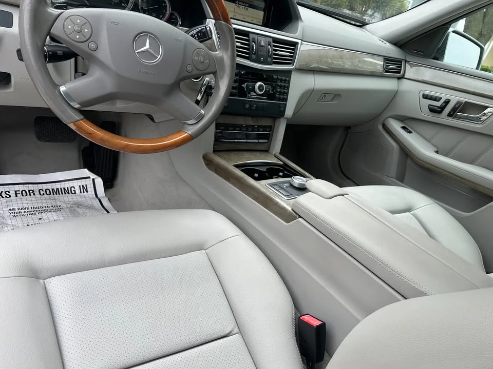 2010 Mercedes-Benz W212 E-Class - Image 10 of 16