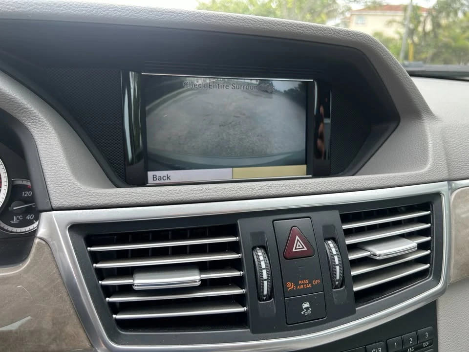 2010 Mercedes-Benz W212 E-Class - Image 15 of 16