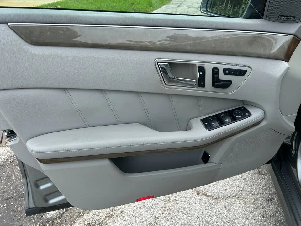 2010 Mercedes-Benz W212 E-Class - Image 12 of 16