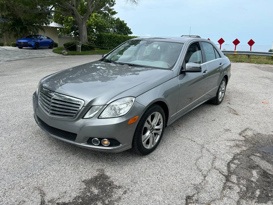 2010 Mercedes-Benz W212 E-Class - Image 2 of 16