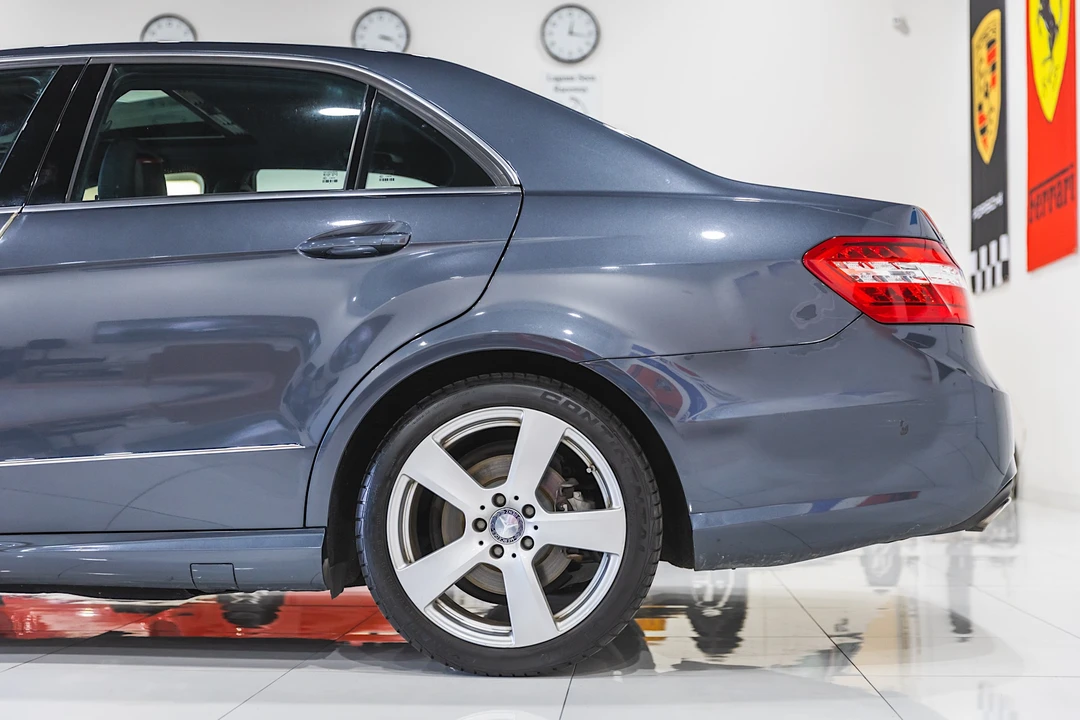 2010 Mercedes-Benz W212 E-Class - Image 14 of 31