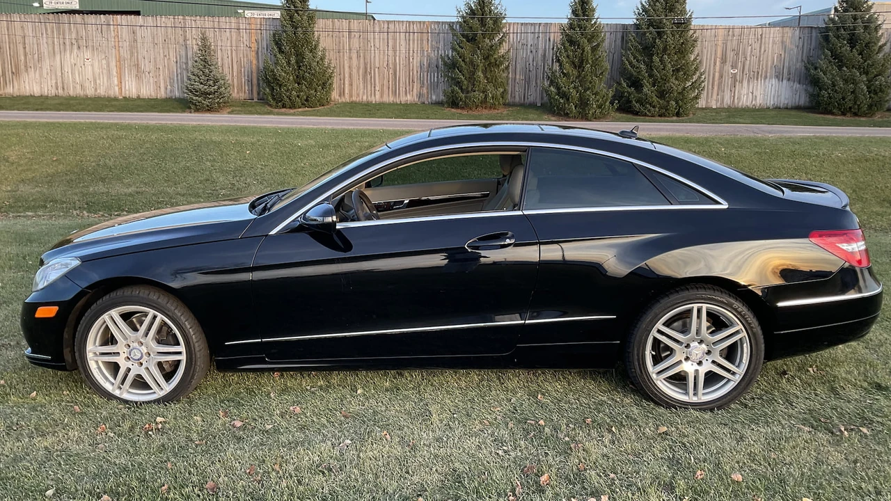 2010 Mercedes-Benz W212 E-Class - Image 2 of 13