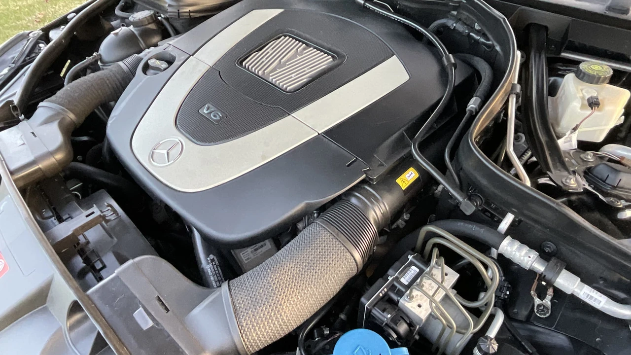 2010 Mercedes-Benz W212 E-Class - Image 7 of 13