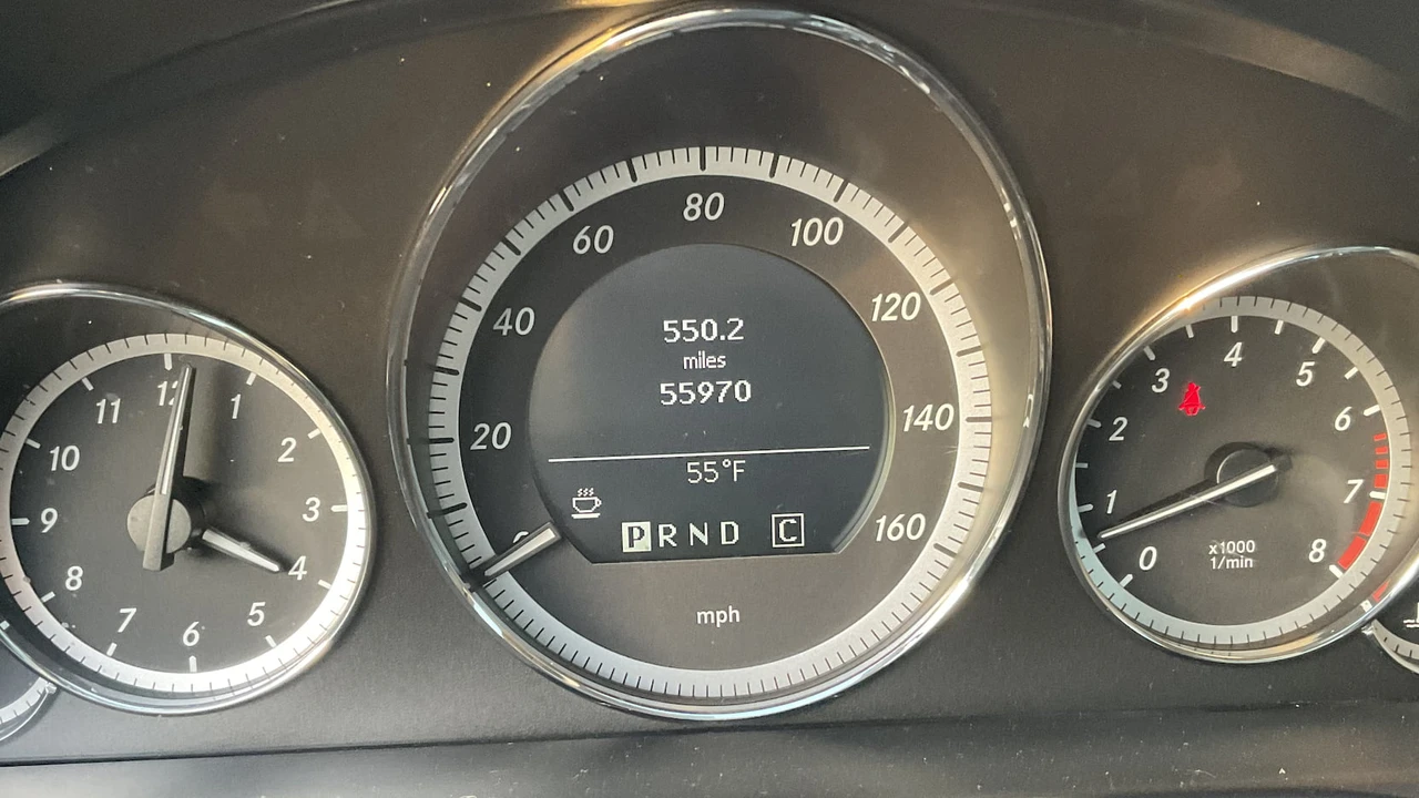 2010 Mercedes-Benz W212 E-Class - Image 12 of 13