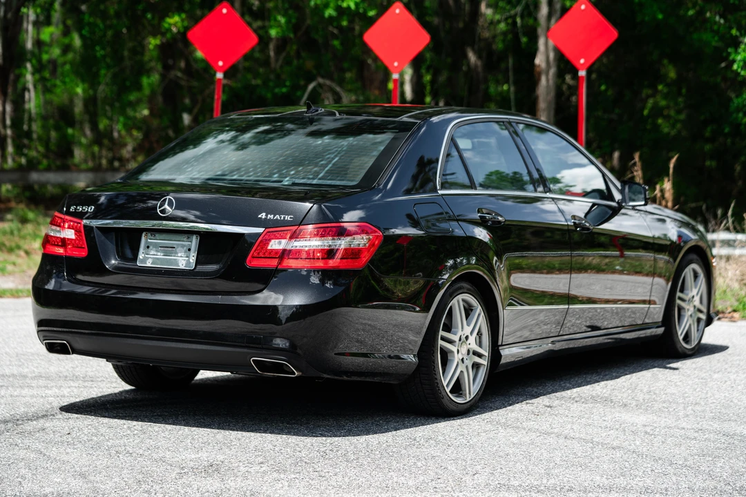 2010 Mercedes-Benz W212 E-Class - Image 4 of 31