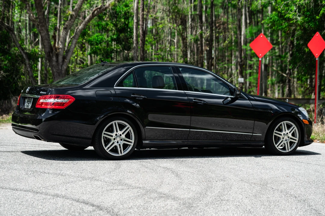 2010 Mercedes-Benz W212 E-Class - Image 24 of 31
