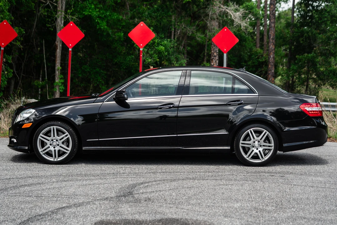 2010 Mercedes-Benz W212 E-Class - Image 11 of 31