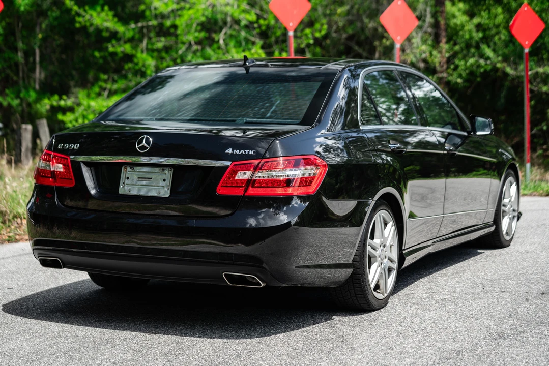 2010 Mercedes-Benz W212 E-Class - Image 20 of 31