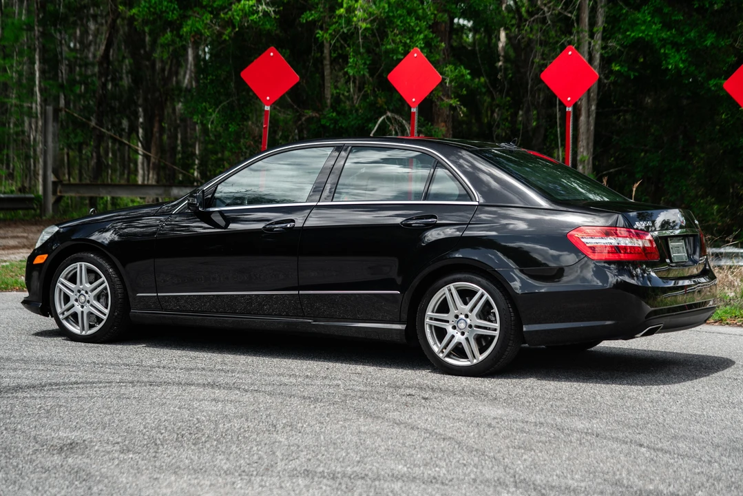 2010 Mercedes-Benz W212 E-Class - Image 13 of 31